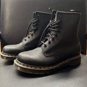 1460 Womens Smooth Leather Lace Up Boots